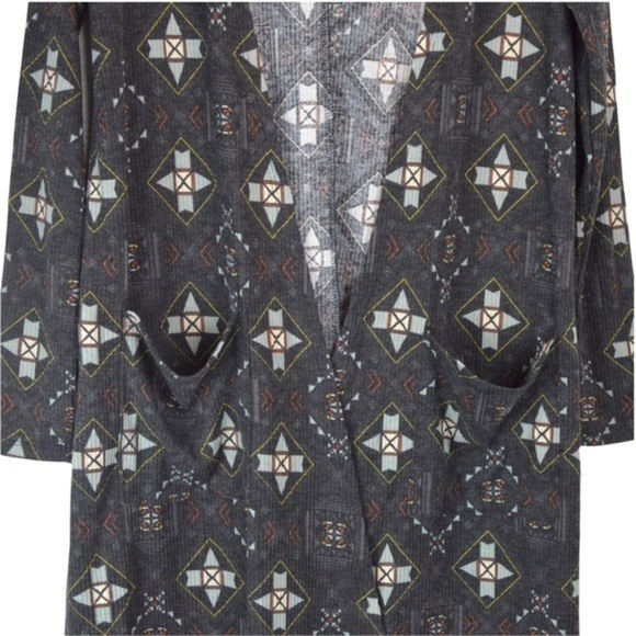 LuLaRoe Long Open Front Sarah Cardigan with Pockets, Charcoal Gray with Print - Picture 7 of 8